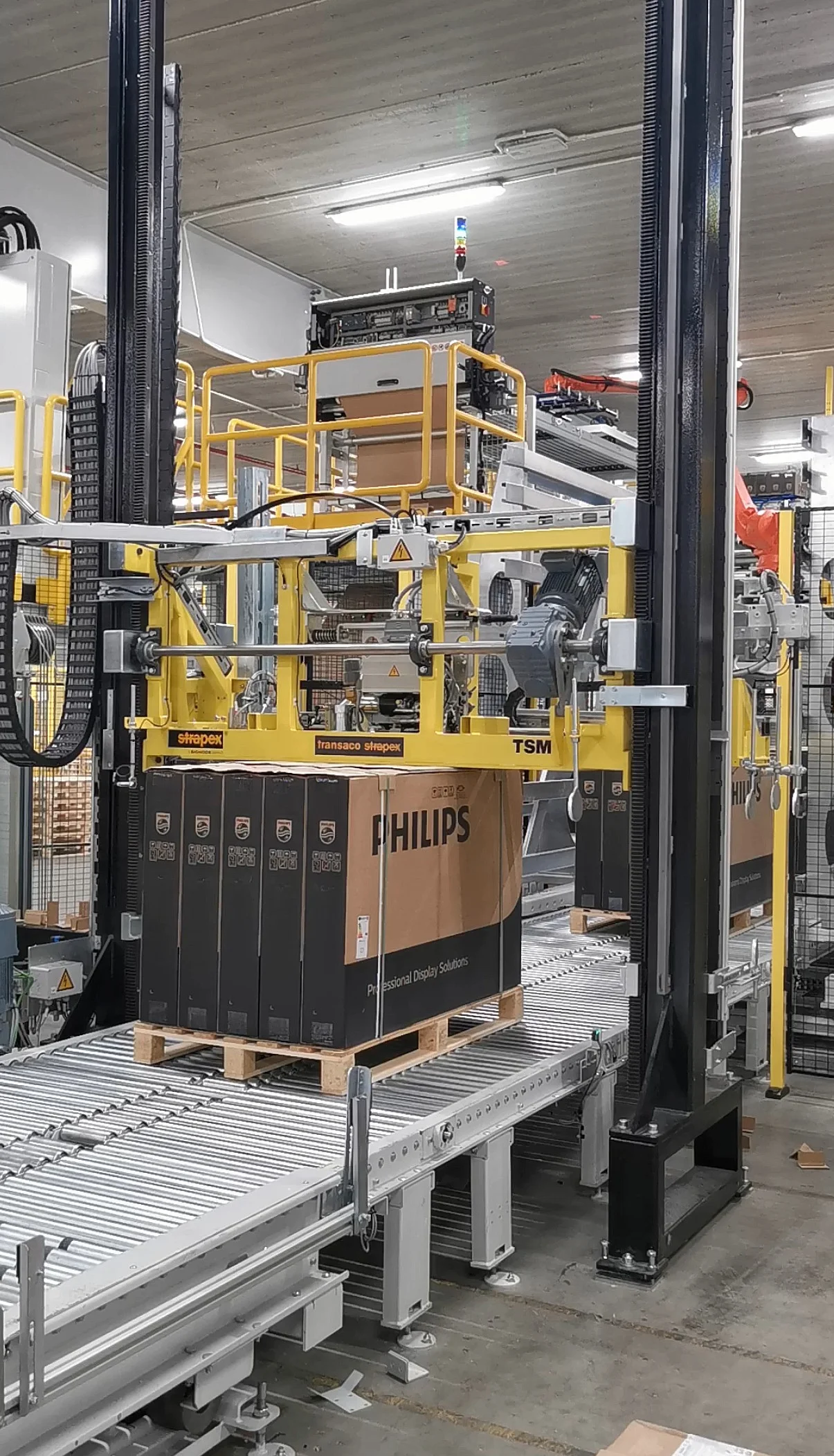 Automatyczne pakowanie RTV - Realizacje - Transaco